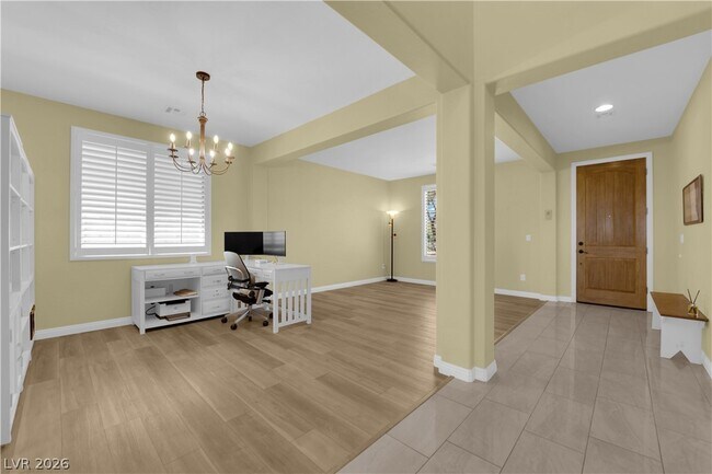Building Photo - 608 Highland Bluff Way