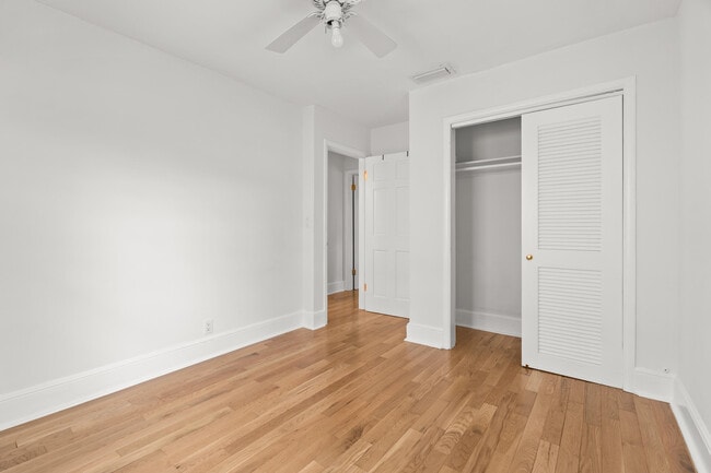 Building Photo - 223 Park Ave