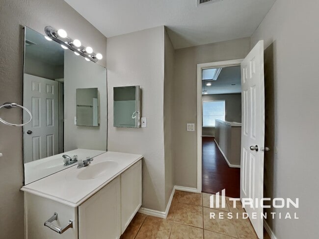 Building Photo - 26106 Ripley Hills Dr