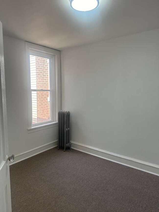 Building Photo - 4860 Gransback St