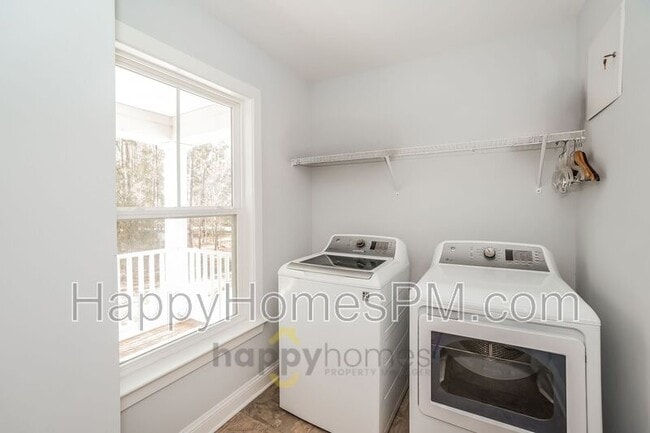 Building Photo - 1144 Twitchell St