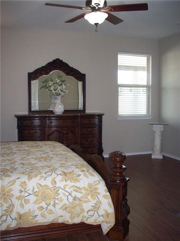 Building Photo - 1002 Beacon Cove