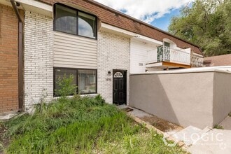 Building Photo - Beautiful Place in Prime Location!