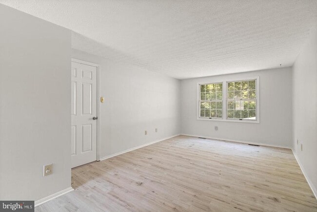 Building Photo - 8084 Winding Way Ct