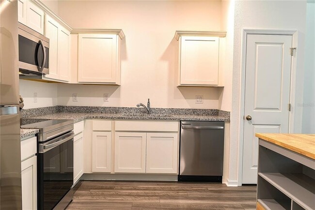 Building Photo - 38061 Elby Ln