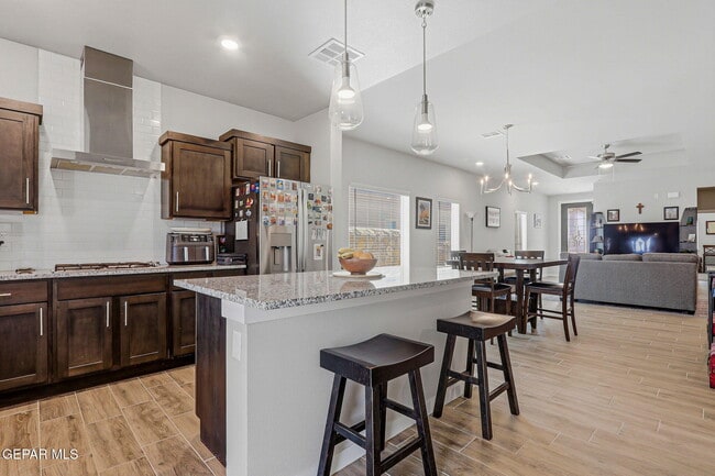 Building Photo - 51049 Fox Trl Ave