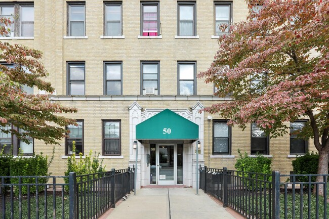 Building Photo - 50 Reservoir Ave