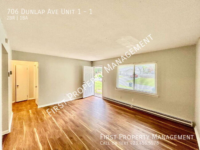Building Photo - 706 Dunlap Ave