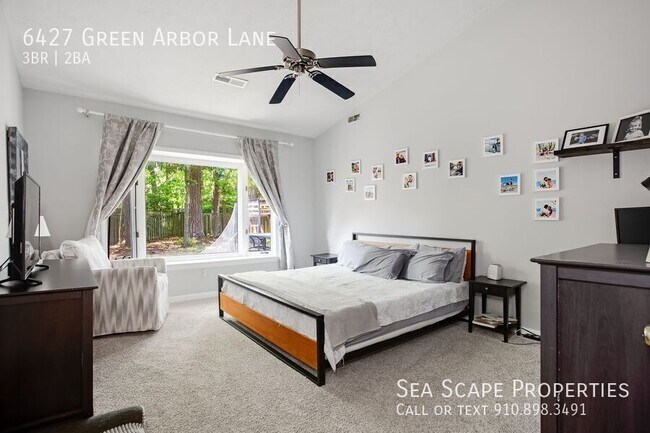 Building Photo - 6427 Green Arbor Ln