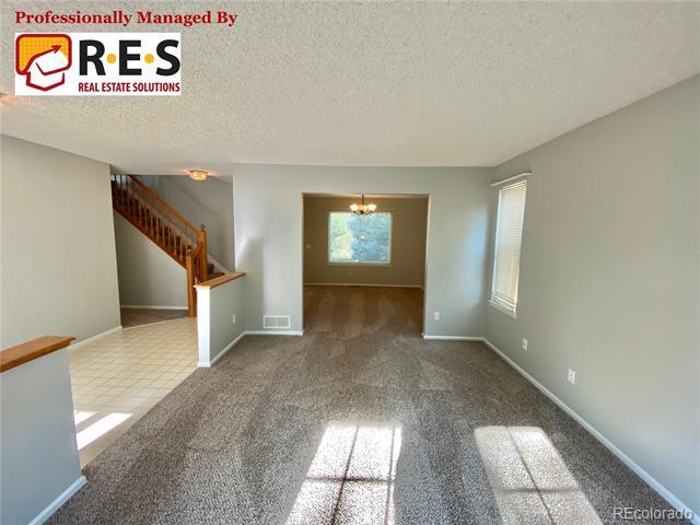Building Photo - 9667 Bexley Dr