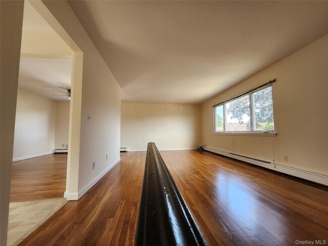Building Photo - 33 Graywood Rd