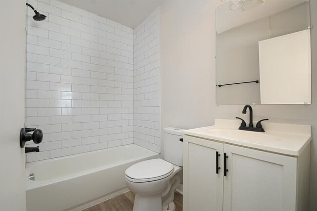 Building Photo - 309 Buhler Dr