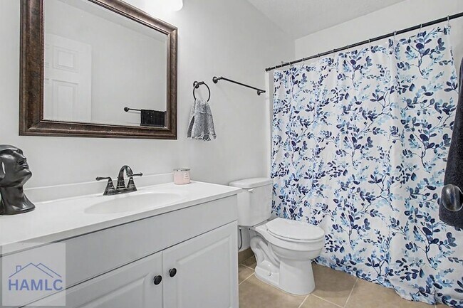 Building Photo - 219 Kevin Rd