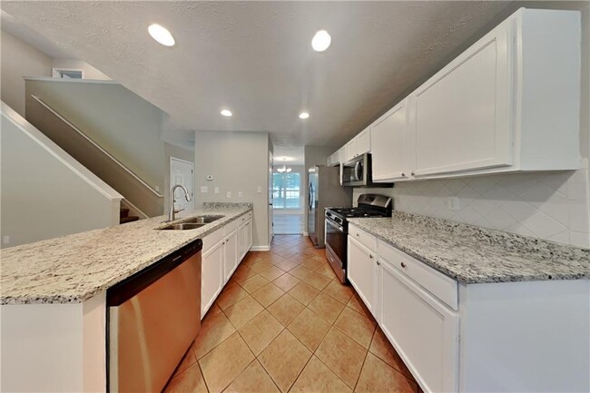 Building Photo - 1662 Maple Trace Ct