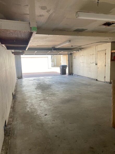 Extra large garage - 202 David Dr