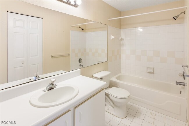 Building Photo - 11490 Villa Grand
