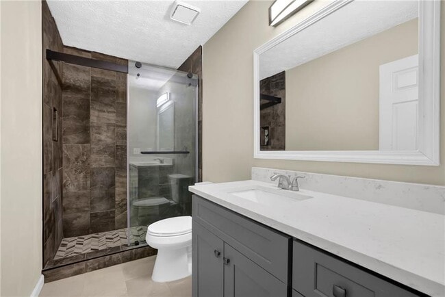 Building Photo - 10480 Summer Creek Dr