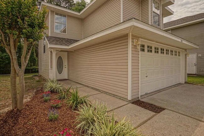 Building Photo - 224 Twin Lakes Ln