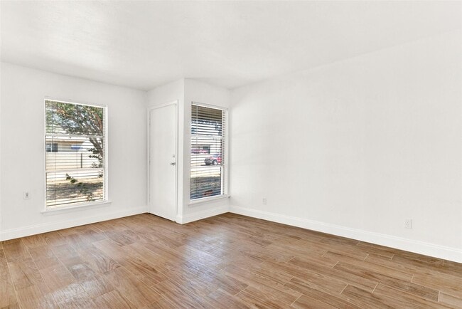 Building Photo - 316 Hilltop Ave