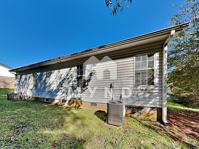 Building Photo - 213 Toby Springs Ln