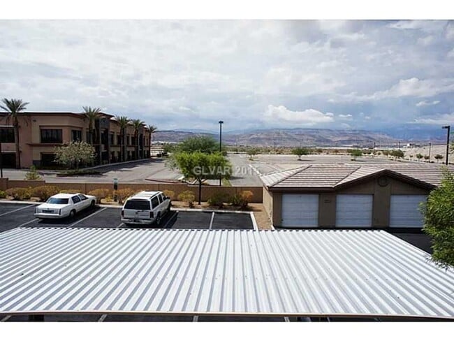 Building Photo - Cozy 1 Bedroom Condo in SW