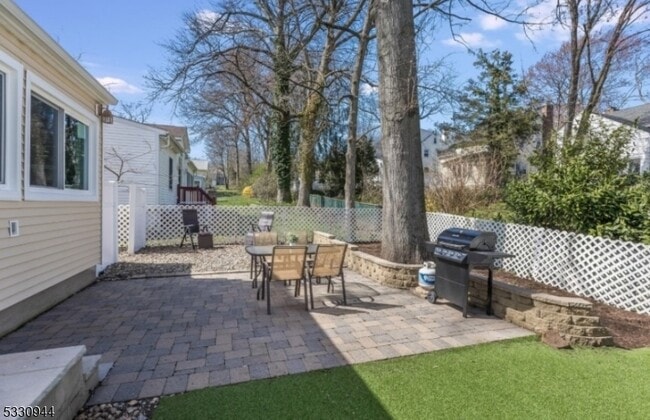 Building Photo - 7 Evergreen Terrace