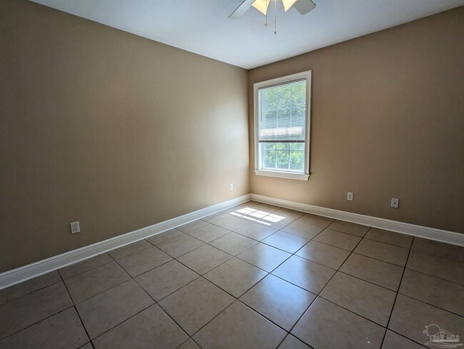 Building Photo - 815 Brook Meadow Ln