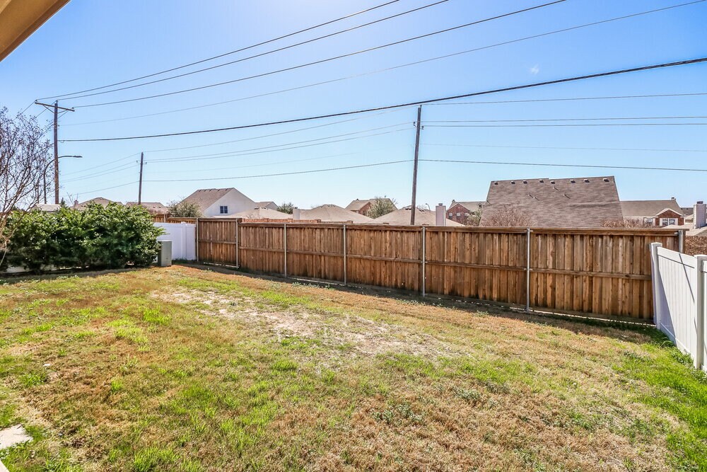 Building Photo - 5020 Cassidy Ln