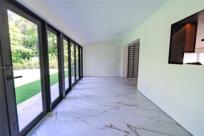 Building Photo - 3711 Battersea Rd