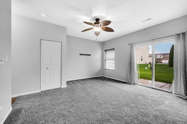 Building Photo - 7511 E 111th Ln