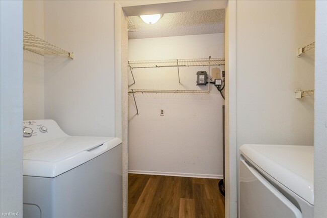 Building Photo - 2 br, 2 bath Condo - 540 Belltower Avenue J-1