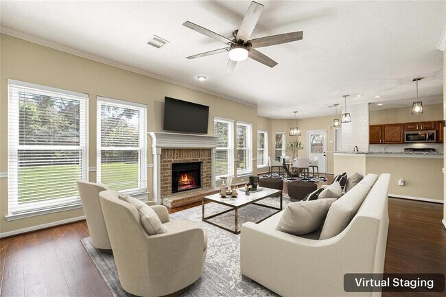 Building Photo - 2645 Lakeway Dr