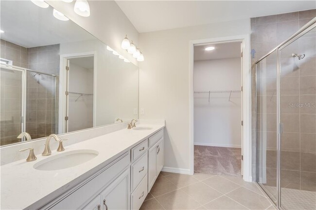 Master bath - 249 Calmar Way