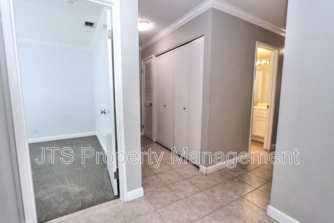 Building Photo - 9221 Rock Canyon Way