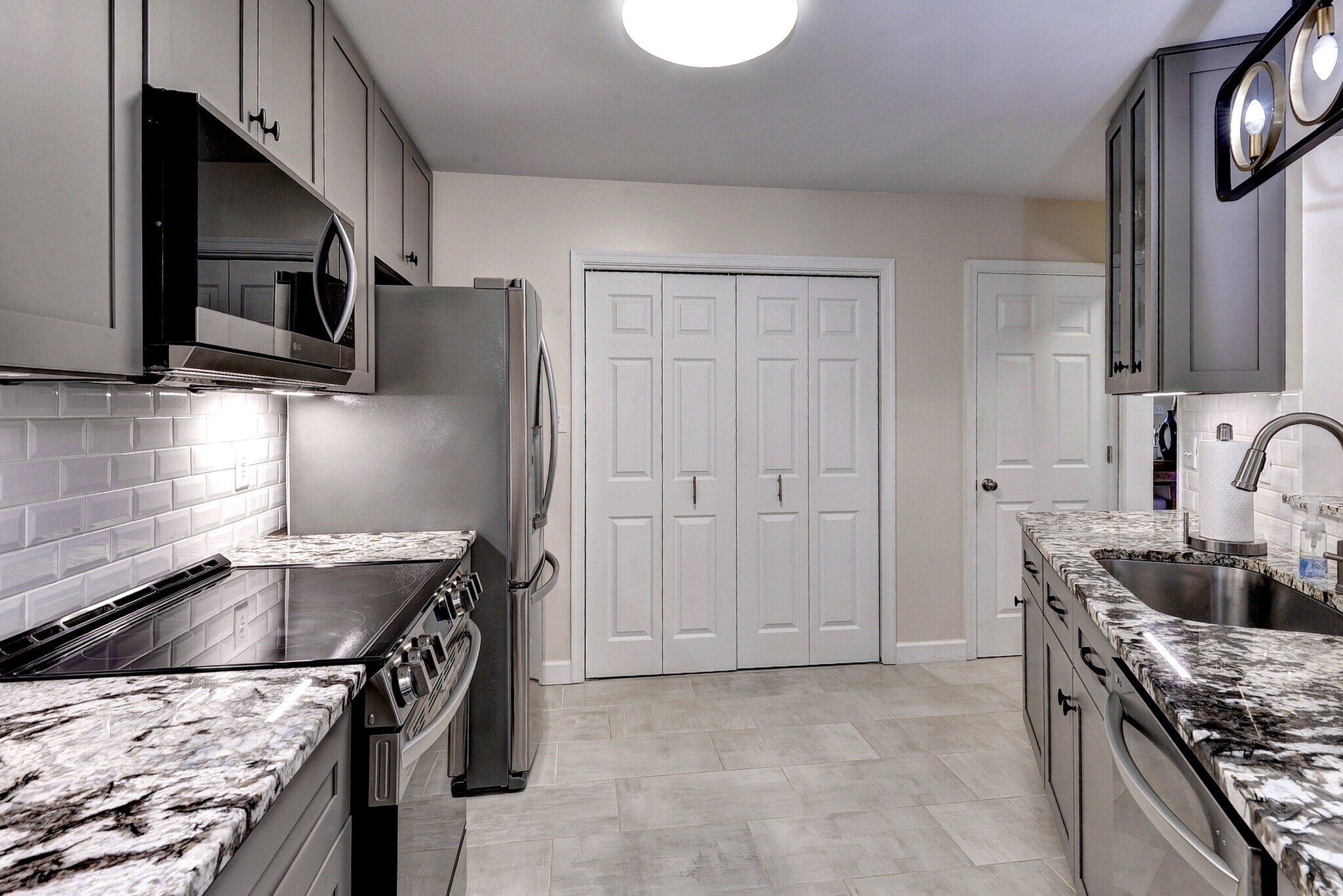 Building Photo - 5104 Salisbury Mews