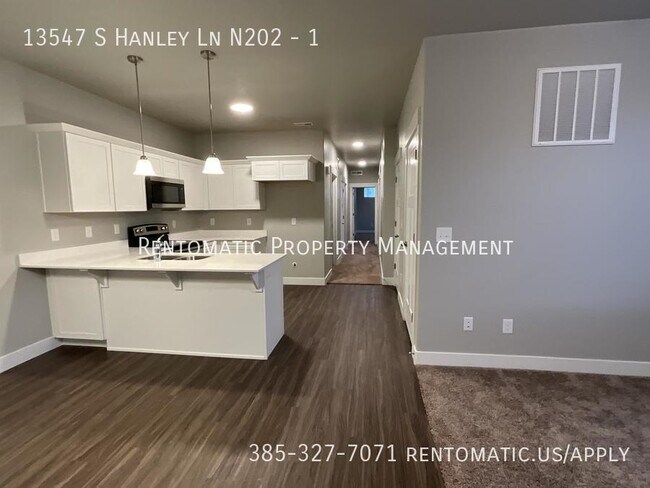 Building Photo - 13547 S Hanley Ln