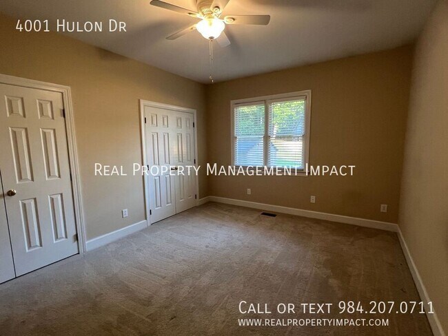 Building Photo - 4001 Hulon Dr