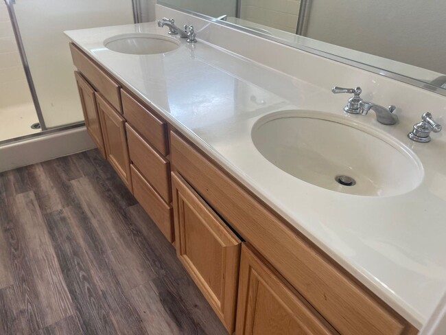 Building Photo - Rosamond 4/2 COMING SOON!