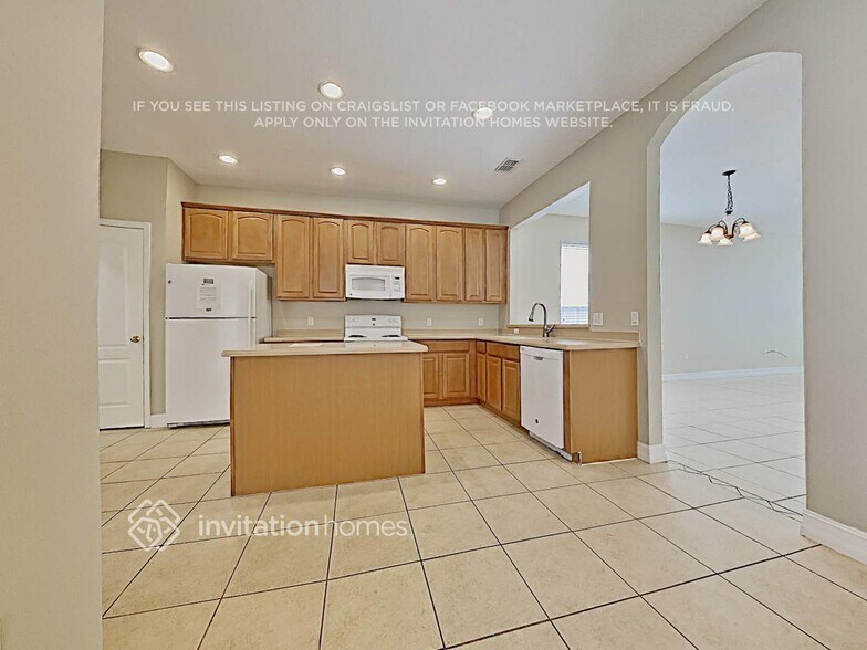 Building Photo - 6937 Beargrass Rd