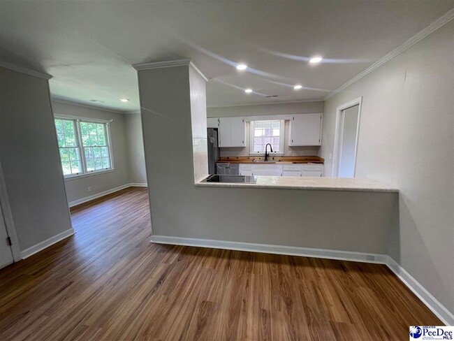 Building Photo - 821 Championship Dr