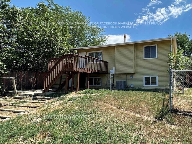 Building Photo - 13595 Green Ct