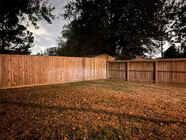 Building Photo - 7623 Deadwood Dr