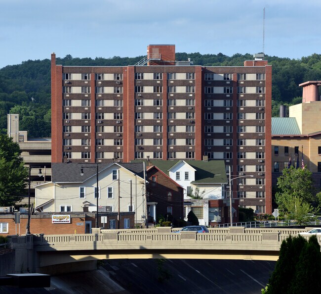 View from the southwest - TOWN HOUSE TOWER