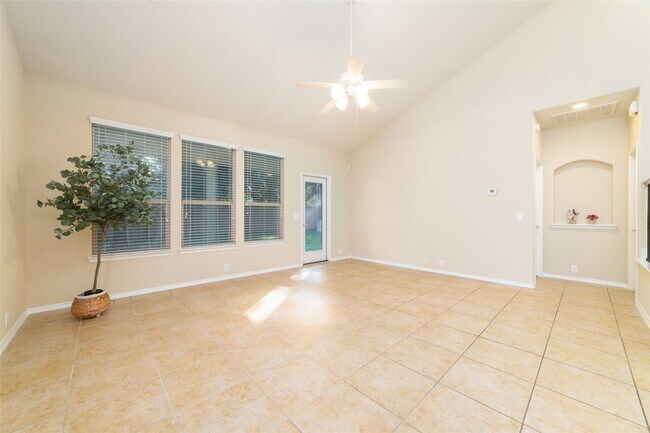 Building Photo - 6403 Guilford Glen Ln