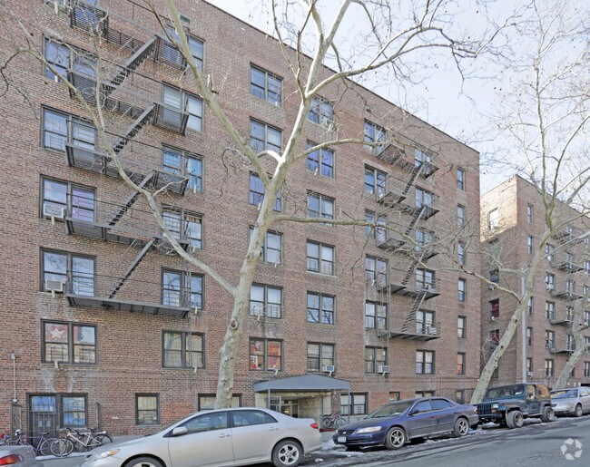 Building Photo - 42-72 80th St