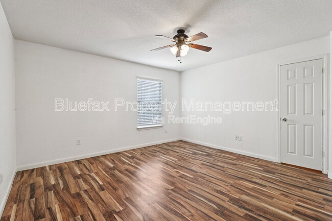 Building Photo - 5842 Blonde Canyon