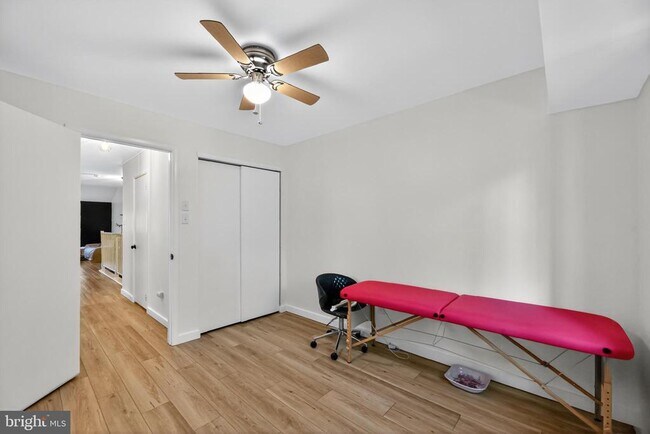 Building Photo - 203 CYPRESS Cir