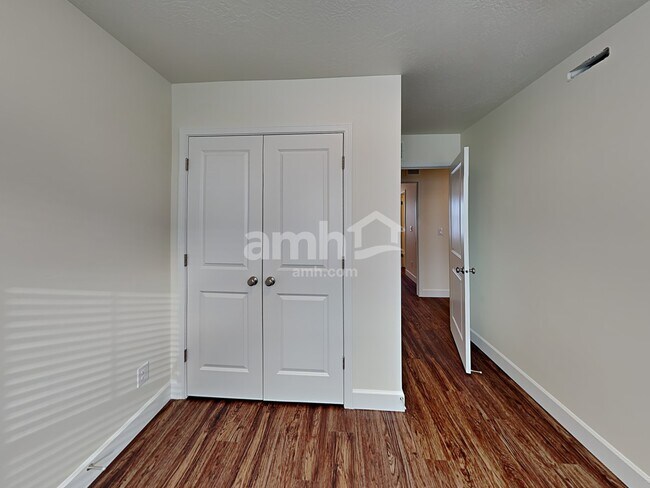 Building Photo - 6051 W Copperhawk Dr