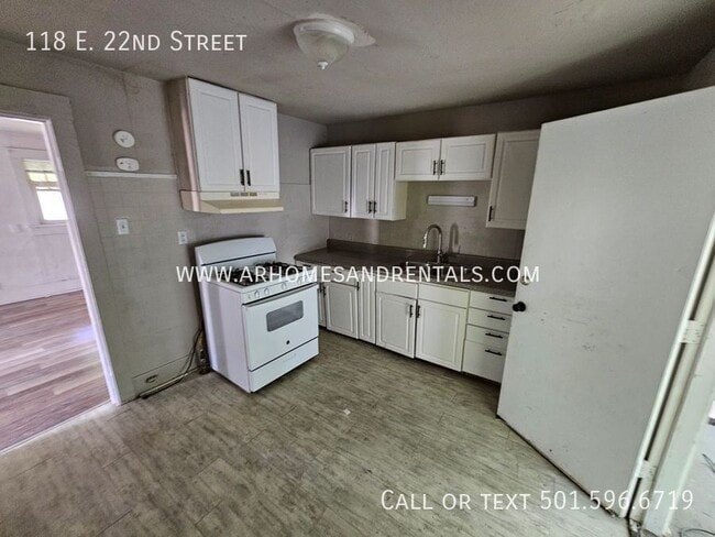 Building Photo - 118 E 22nd St