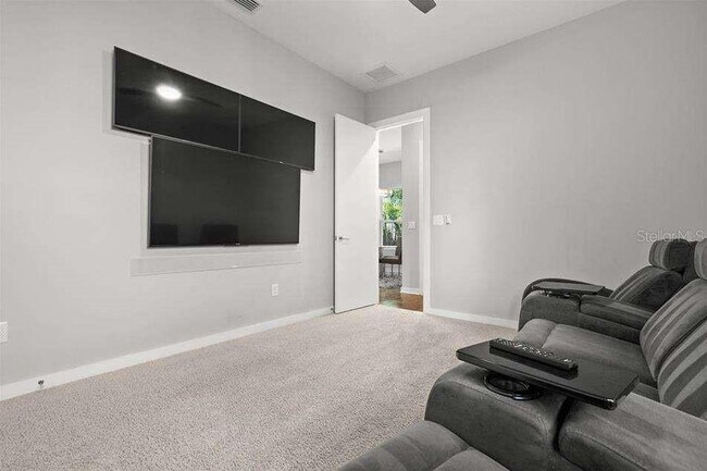 Building Photo - 6717 S Dauphin Ave